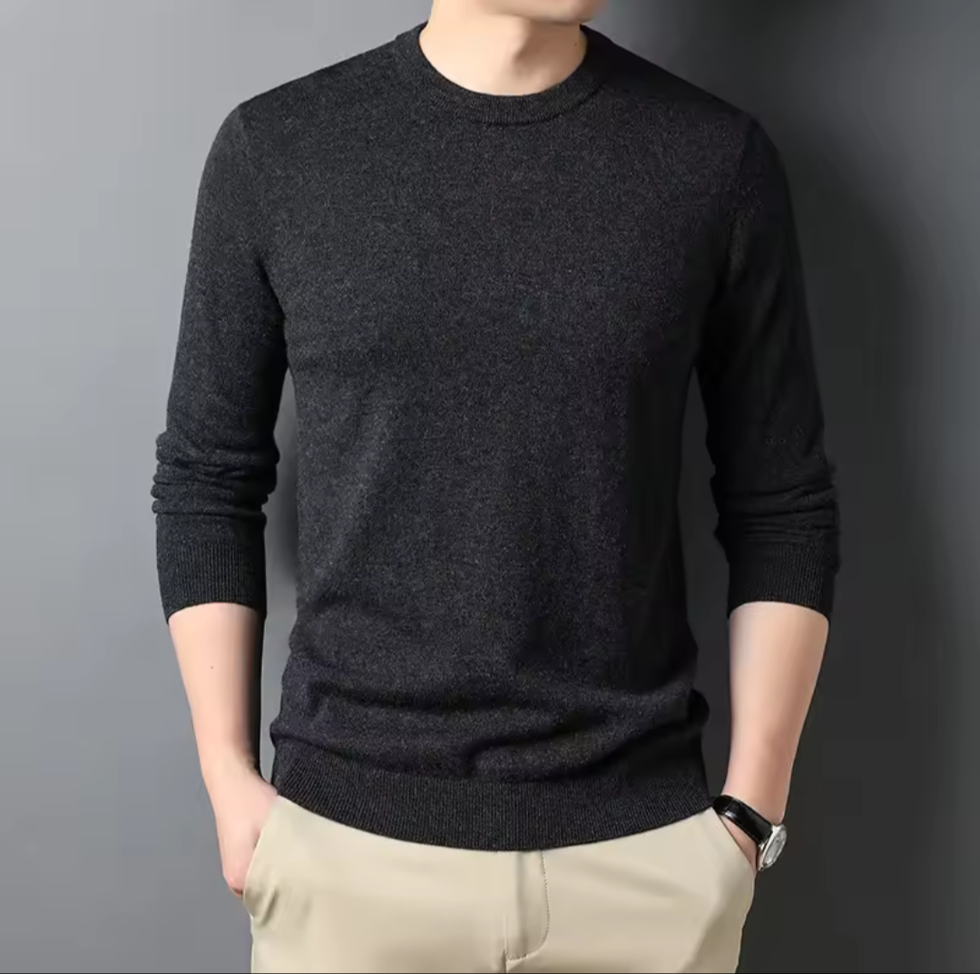 GolfThing Timeless Round-Neck Knitted Golf Sweater - Dark Grey