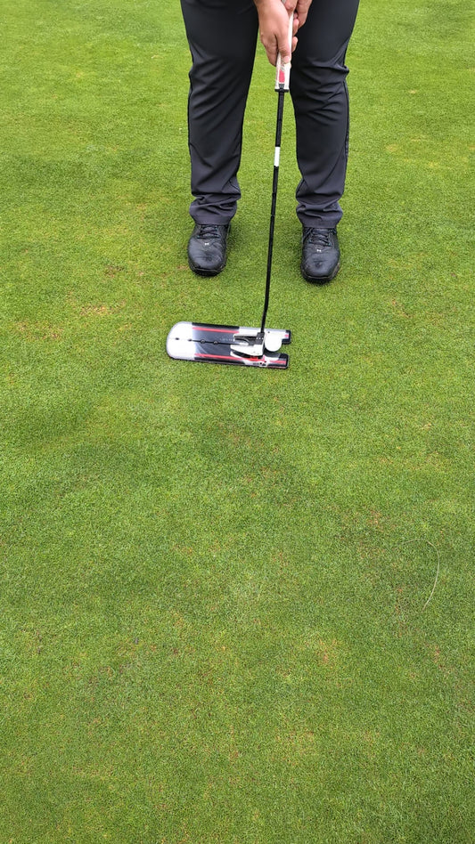 Golf Putting Mirror Alignment Aid